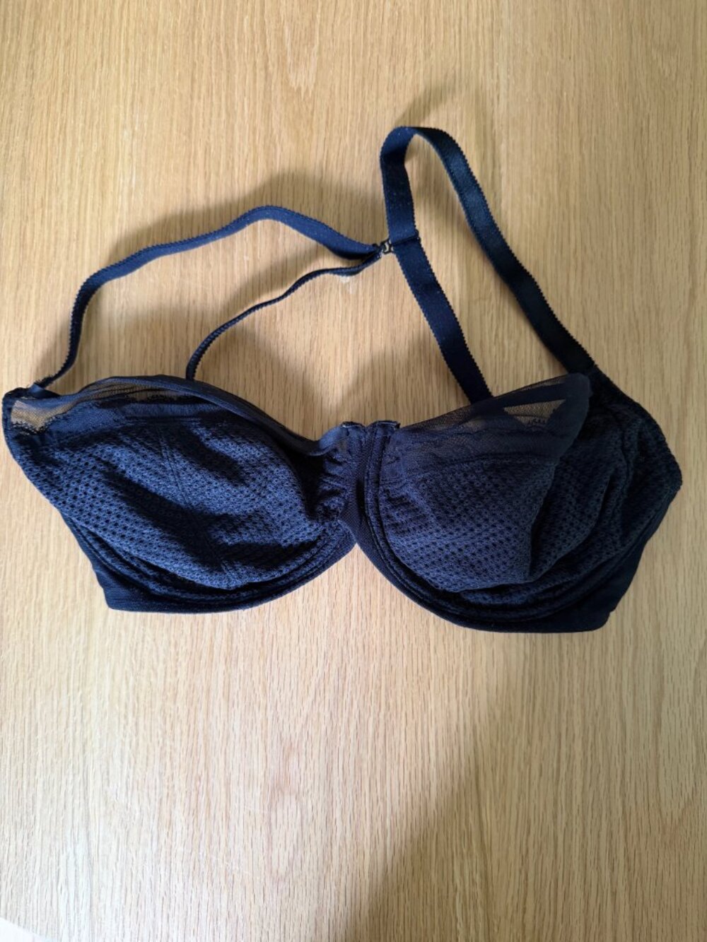 Lot of four 30G black bras - Picture 8 of 9
